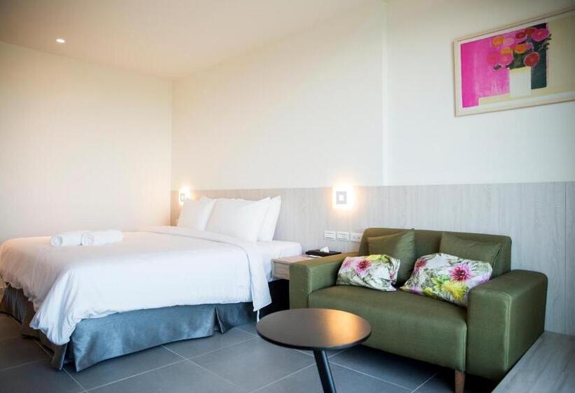 هاستل 墾丁椰林 海灘文旅