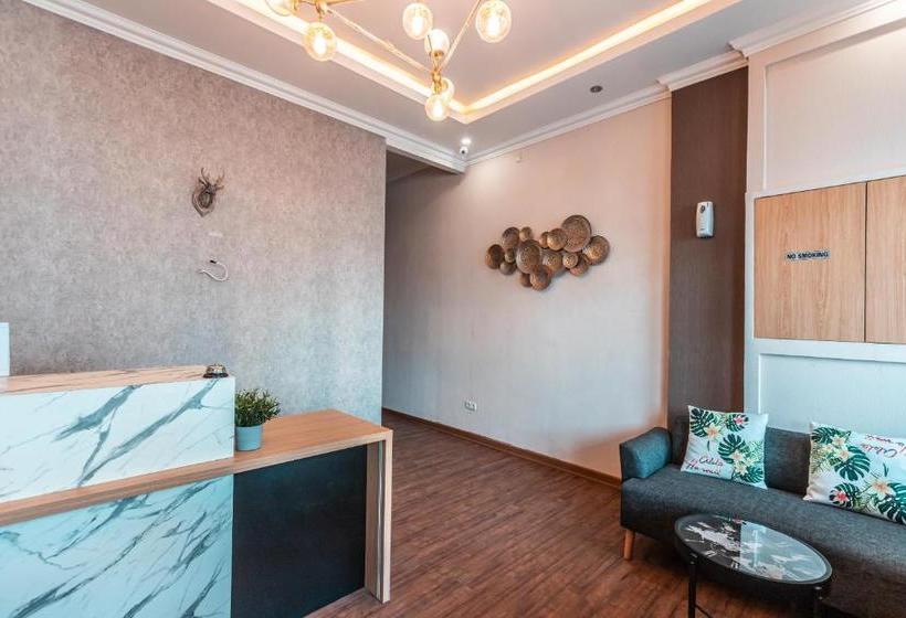 Hotel Oyo 2082 D  Teras