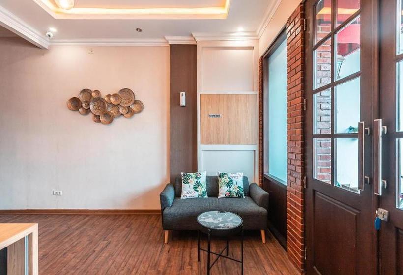 Hotel Oyo 2082 D  Teras