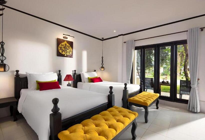 هتل Sansan Resort