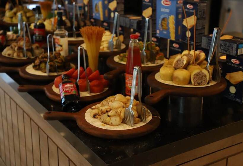 Maril Beach & Spa Hotel