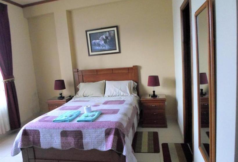 پانسیون Hostal Kurmi   Coroico