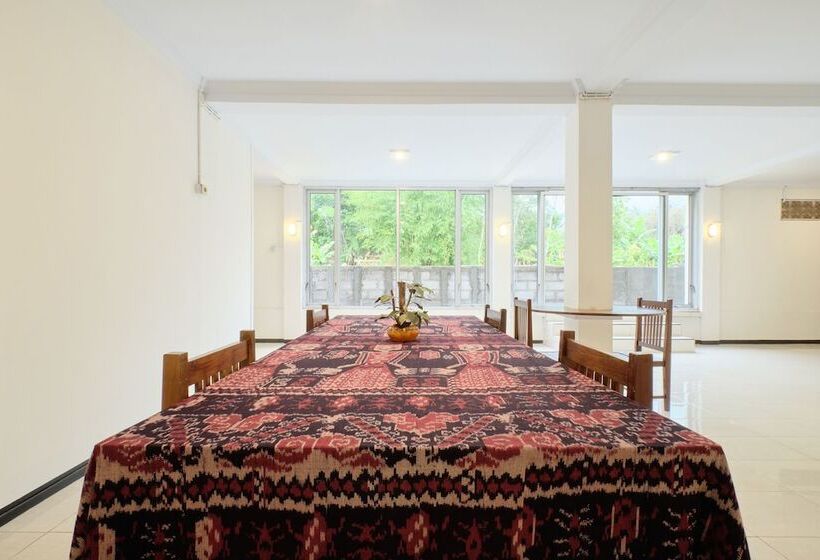 هتل Oyo 2519 Mayang Garini