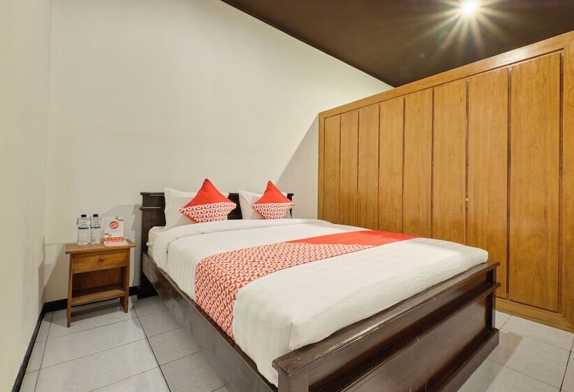 هتل Oyo 2519 Mayang Garini