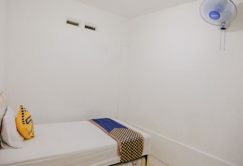 בית מלון כפרי Spot On 2417 Melati Residence