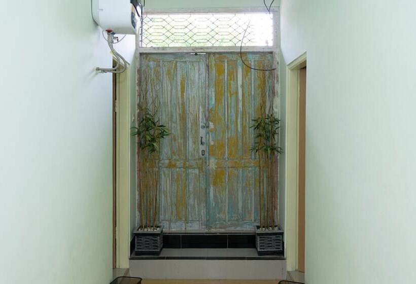 פנסיון Reddoorz Near Alun Alun Madiun