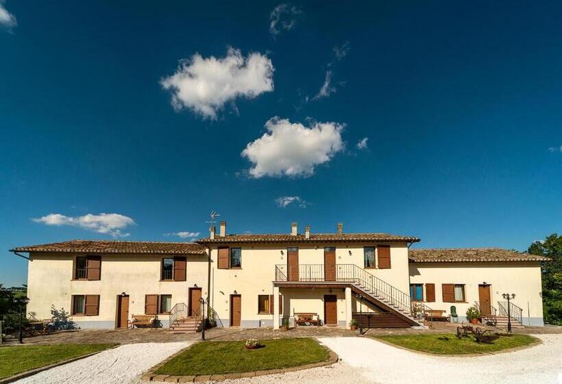 فندق Agriturismo Podere Coldifico