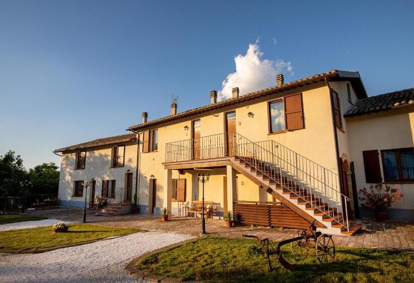 فندق Agriturismo Podere Coldifico