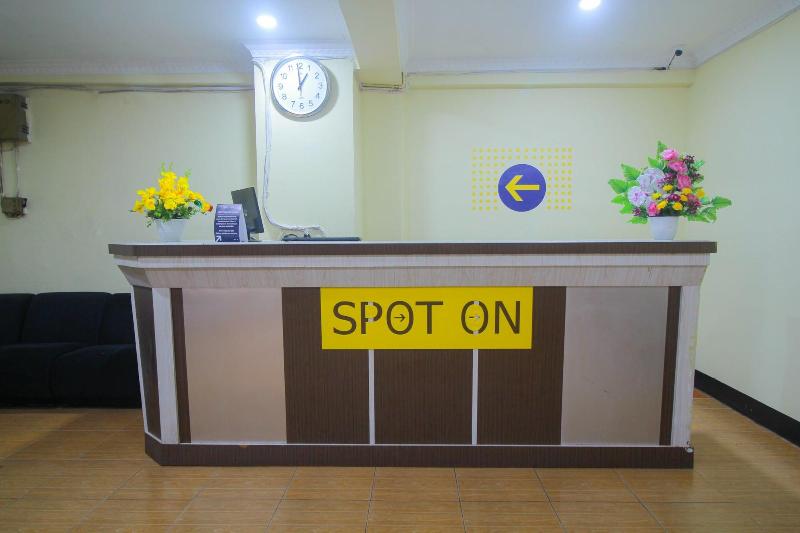 فندق Spot On 2305 Andys Nur Penginapan