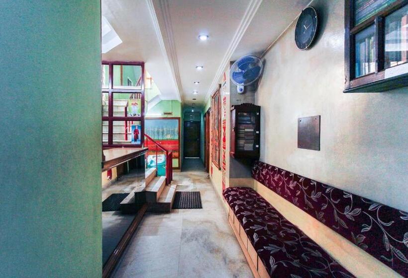 فندق Spot On 66363  Rock View Lodge