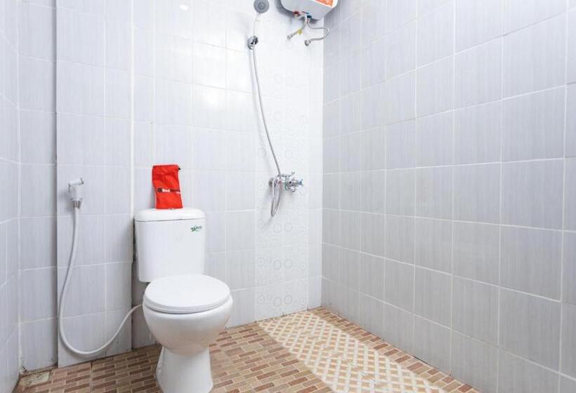 پانسیون Reddoorz Hostel @ Malang City Center 2
