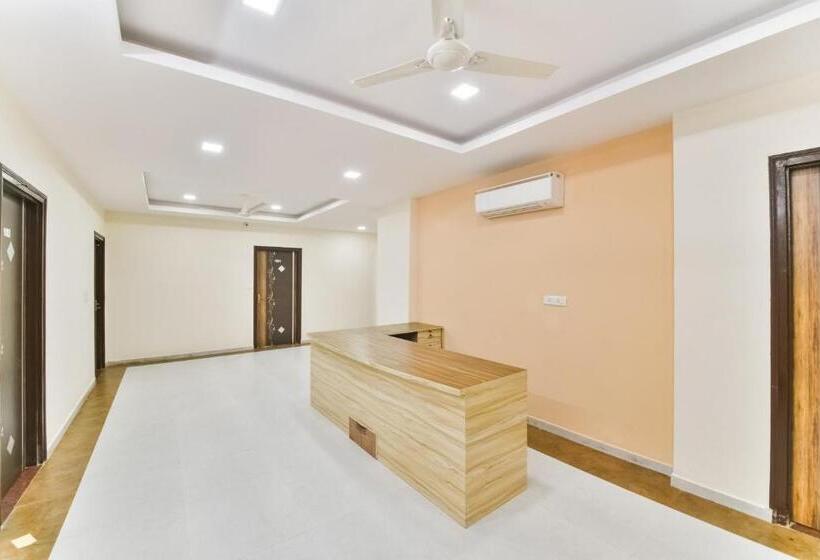 فندق Oyo 61373  Paradise