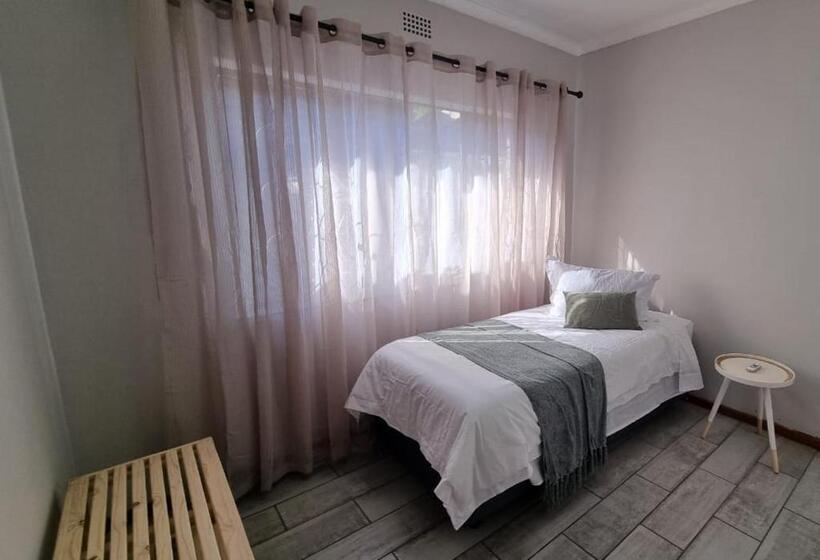 פנסיון The Retreat Guesthouse