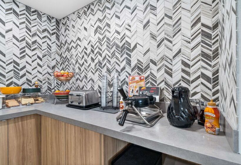 Best Western Lake Oswego Hotel & Suites
