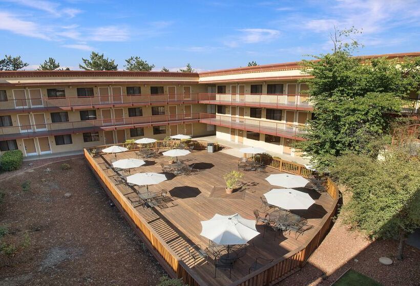 Best Western Plus Orchid Hotel & Suites