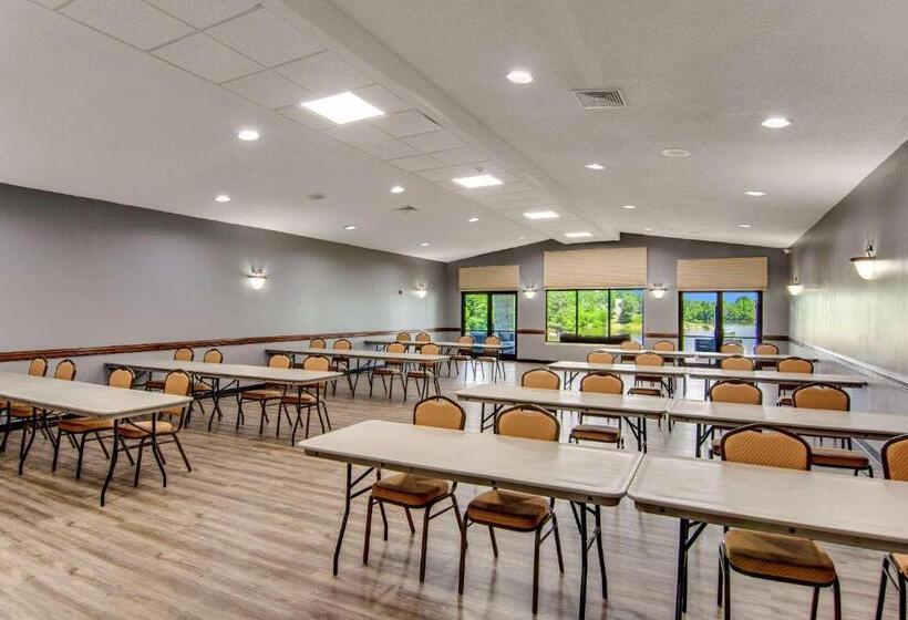 酒店 Clarion Pointe On The Lake Clarksvillesouth Hill West