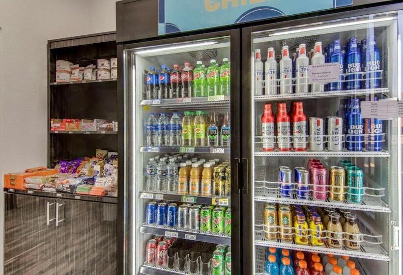 酒店 Clarion Pointe On The Lake Clarksvillesouth Hill West