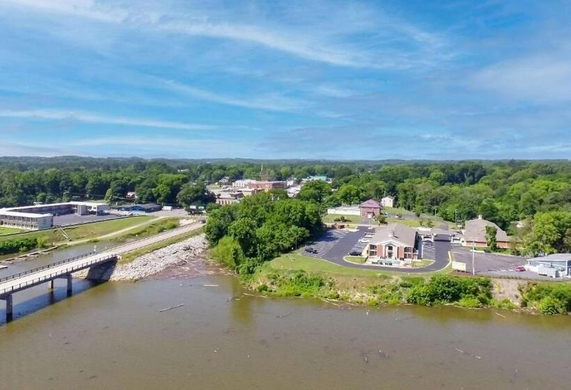 酒店 Clarion Pointe On The Lake Clarksvillesouth Hill West