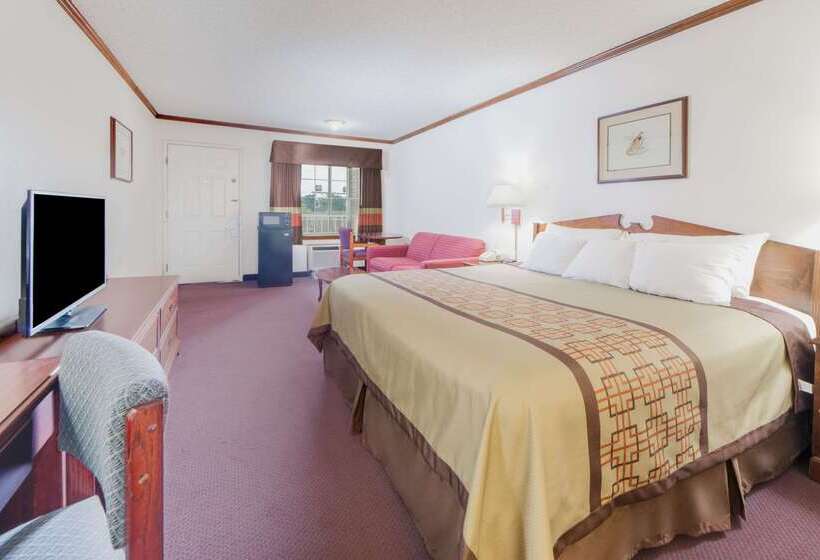 酒店 Days Inn By Wyndham Monett