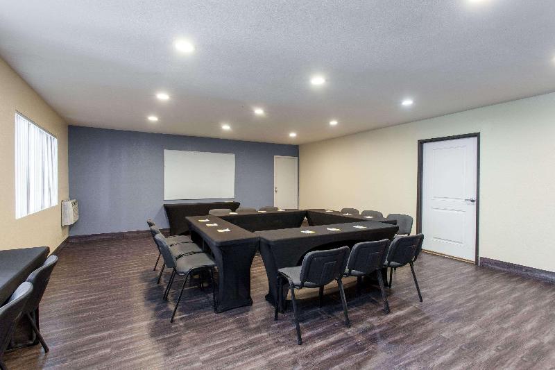 בית מלון כפרי Days Inn By Wyndham San Diegoeast/el Cajon