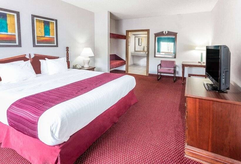 Отель Days Inn By Wyndham Tiffin