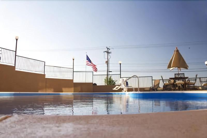 فندق Grand View Inn & Suites