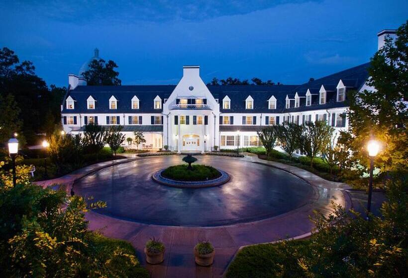 Отель Nittany Lion Inn