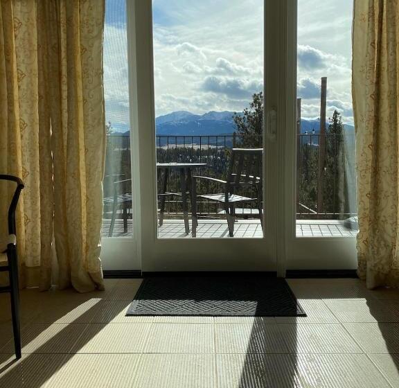 ホテル Pikes Peak Paradise Bed And Breakfast