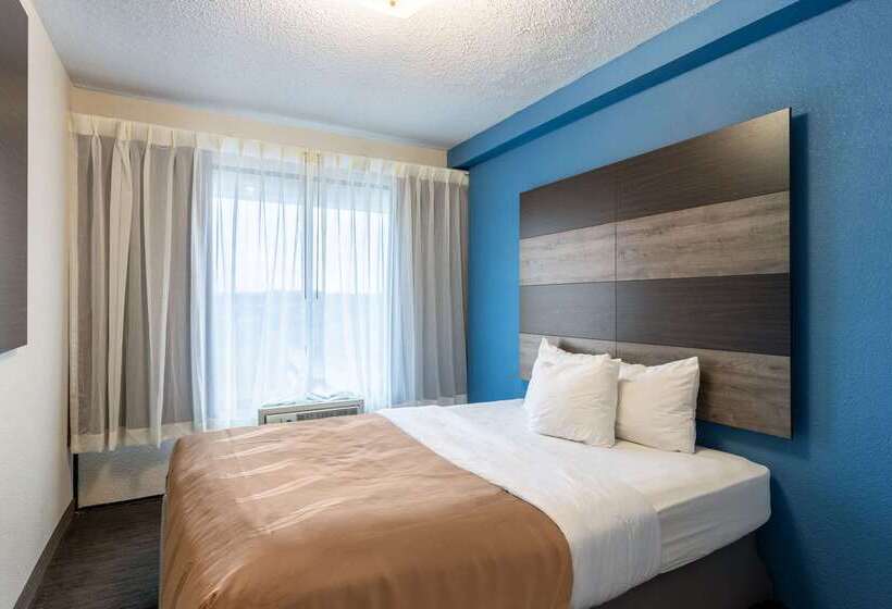 هتل Quality Inn Branson On The Strip