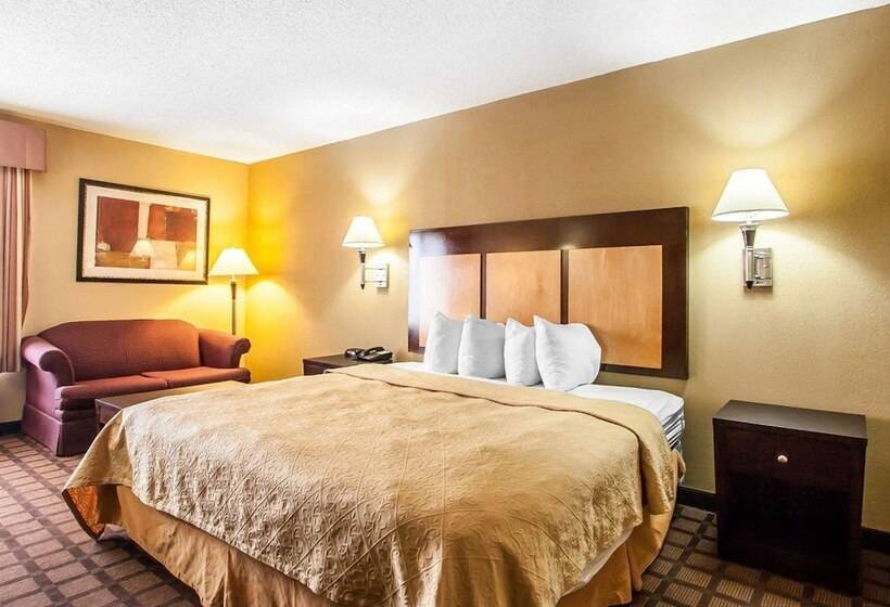 هتل Spark By Hilton Tuscaloosa University