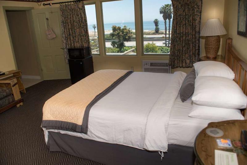 هتل The Pierpont Inn