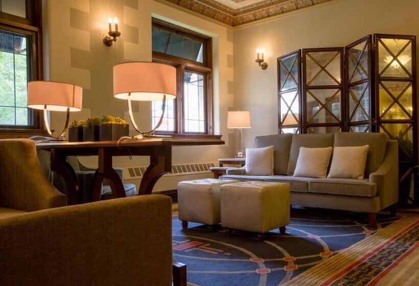 The Plaza Hotel   Milwaukee