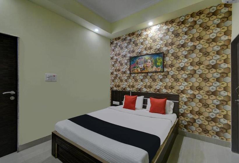 فندق Capital O 64337 Madhuvan Pool And Resort