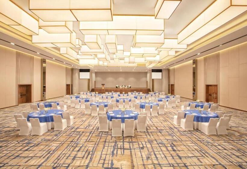 בית מלון כפרי Hyatt Regency Thrissur