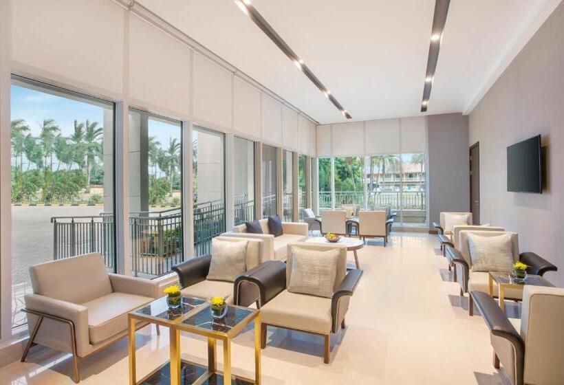 בית מלון כפרי Hyatt Regency Thrissur