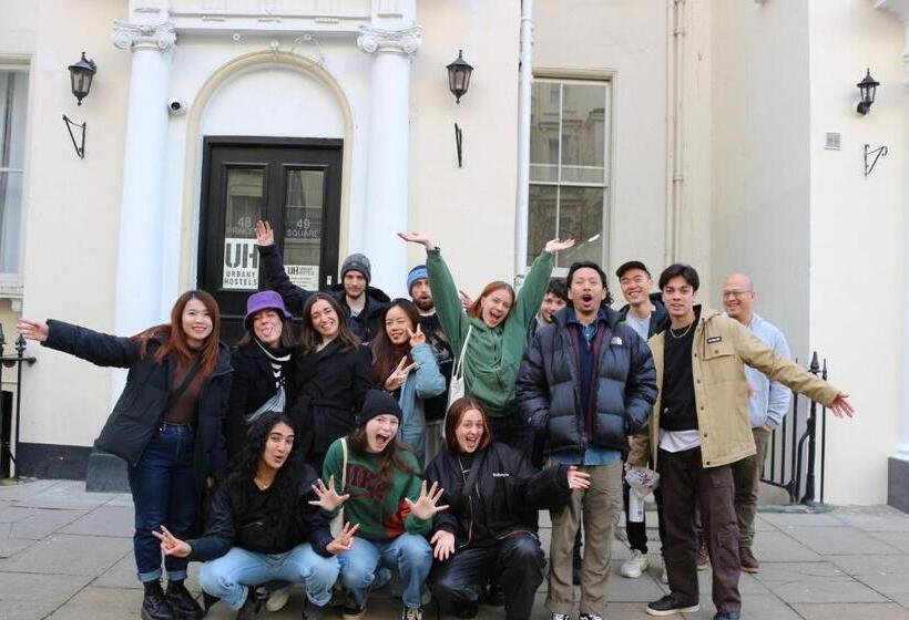 Urbany Hostel London 18 40 Years Old