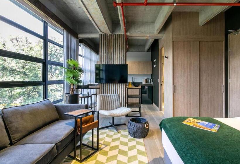 هتل Factory Lofts