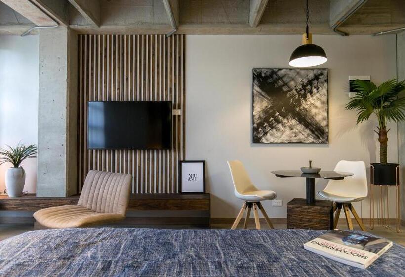 هتل Factory Lofts