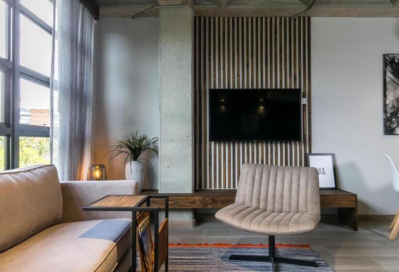 هتل Factory Lofts