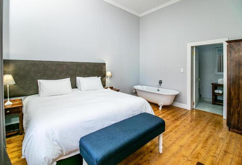 פנסיון Victorian Square Guesthouse