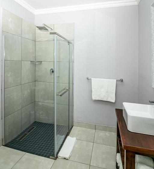 פנסיון Victorian Square Guesthouse