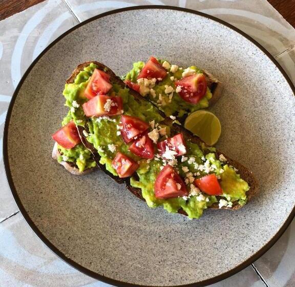 هتل Captain Goodtimes