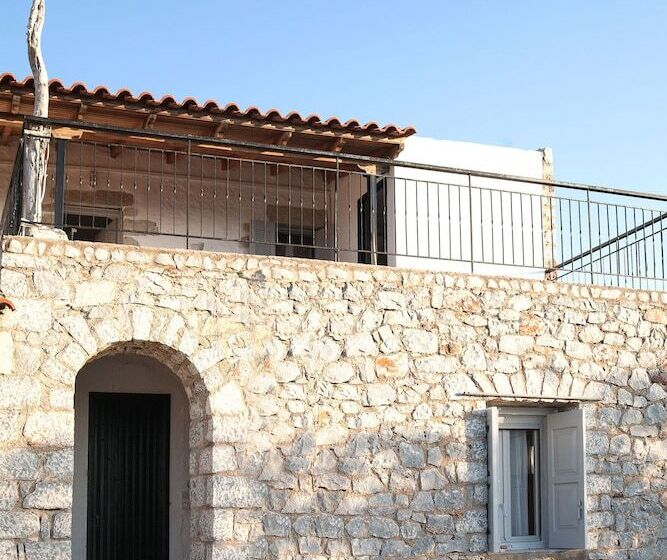 هتل Unique Hideaway With Serene Panoramic Views