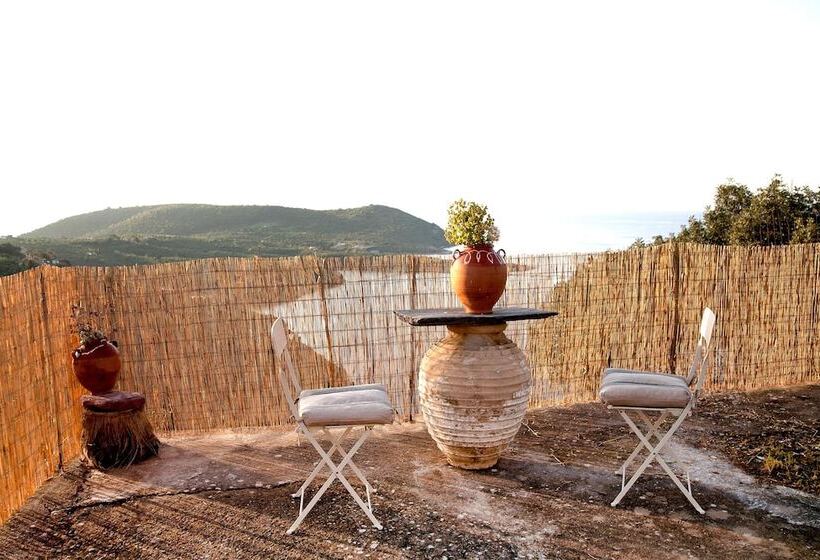 هتل Unique Hideaway With Serene Panoramic Views