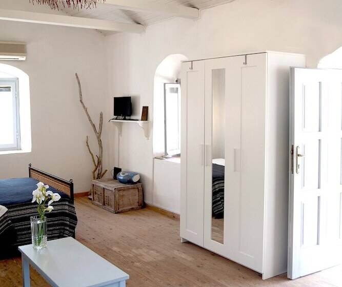 هتل Unique Hideaway With Serene Panoramic Views