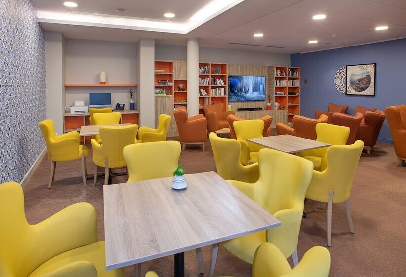 اقامتگاه Domitys La Majolique