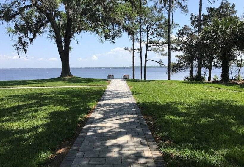 مبيت وإفطار Azaleana Manor