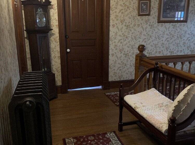 Gillis Grier Bed & Breakfast