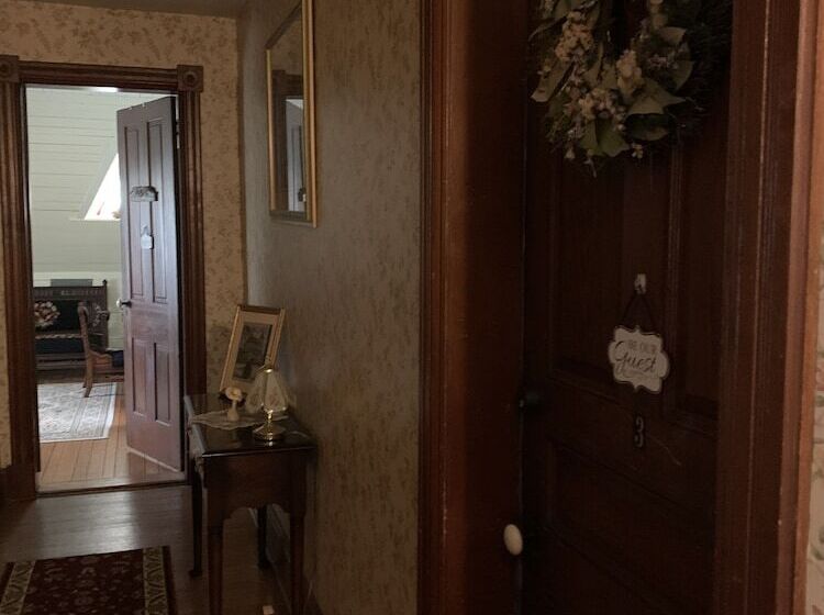 Gillis Grier Bed & Breakfast