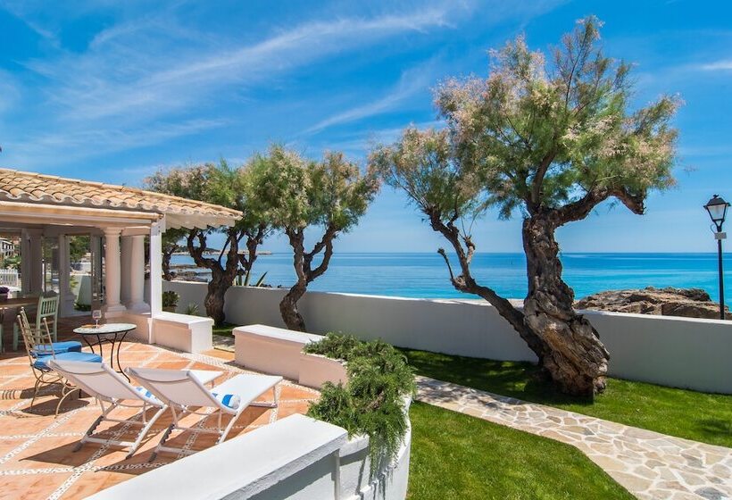 فندق فئة نجمة واحدة The Sea Club
